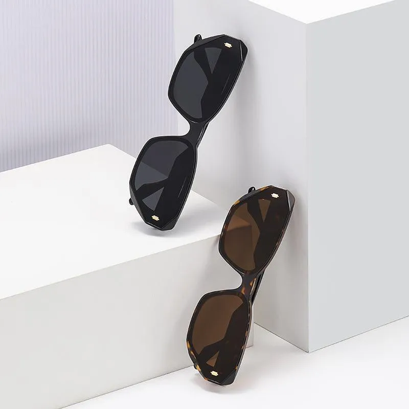 Fabufabu 90’s Vintage Trendy Rectangle Sunglasses for Women & Men